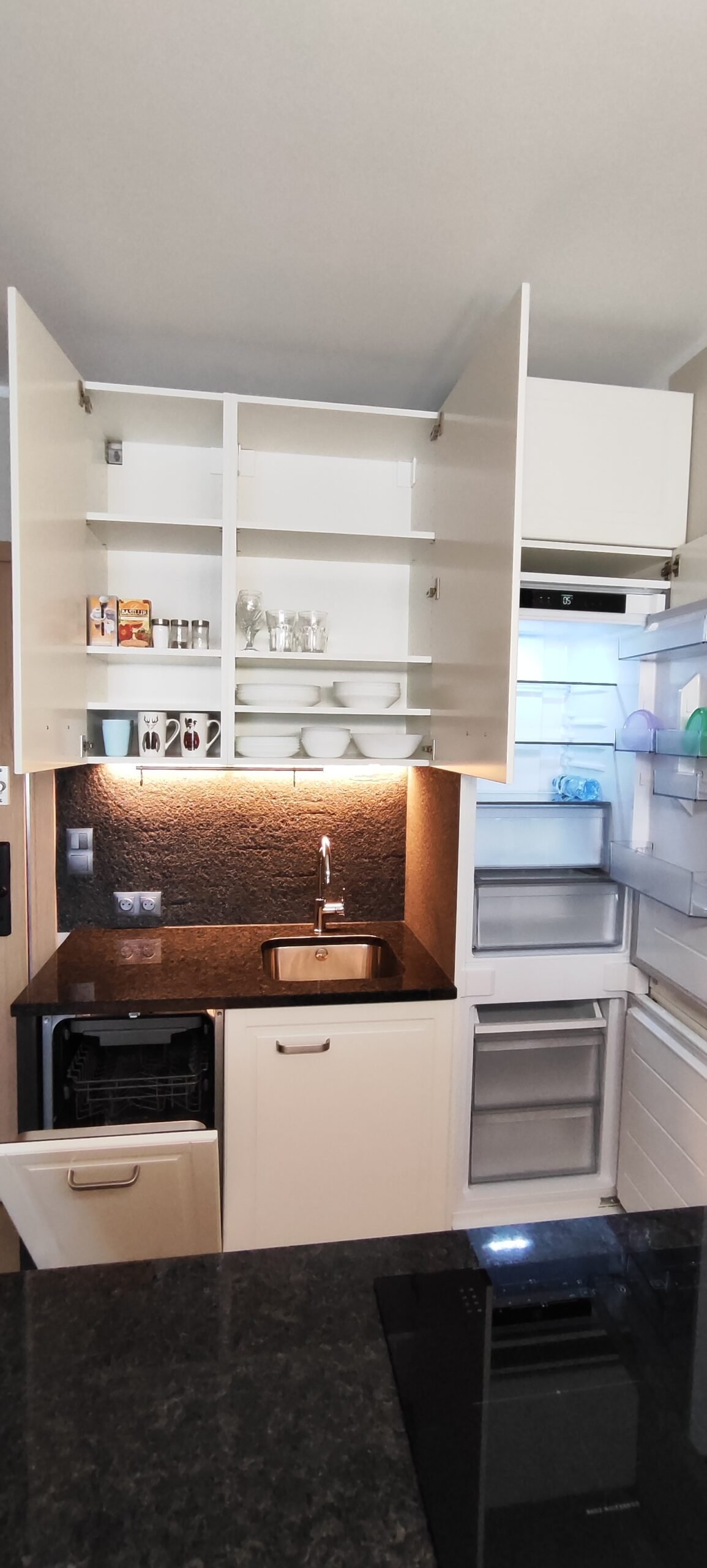 kuchnia otwarta 20 v