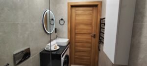 lazienka z tylu lustro 20 h